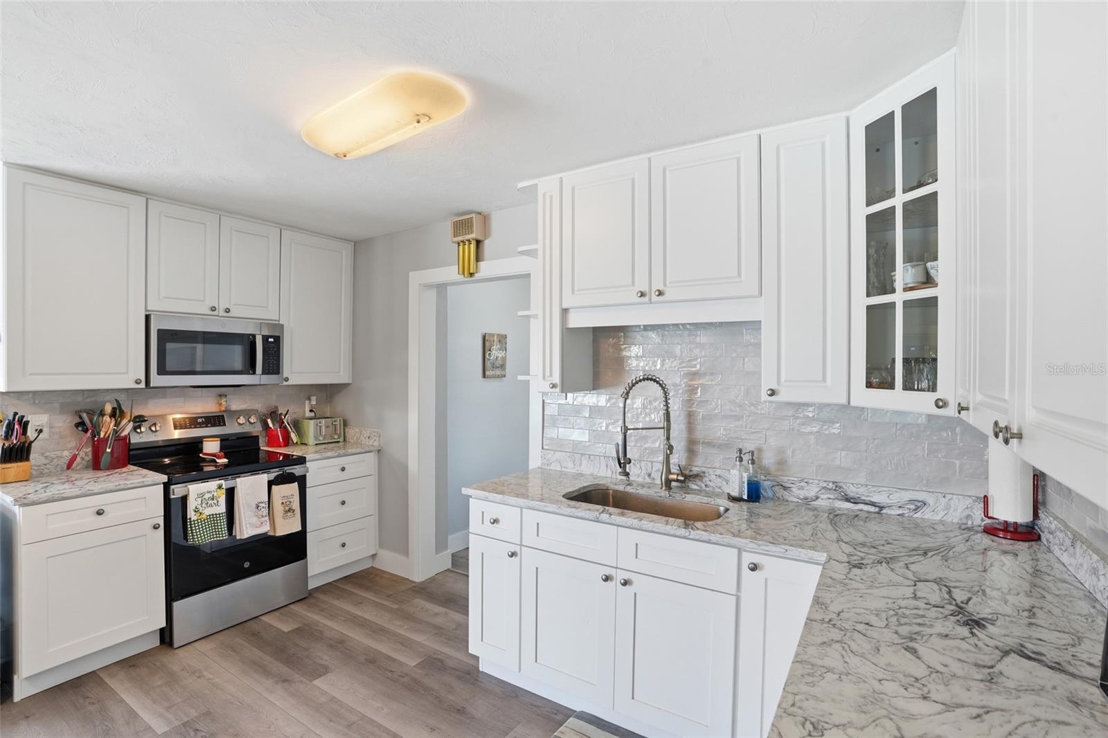 300 DELIDO CT, PUNTA GORDA, FL — photo 8