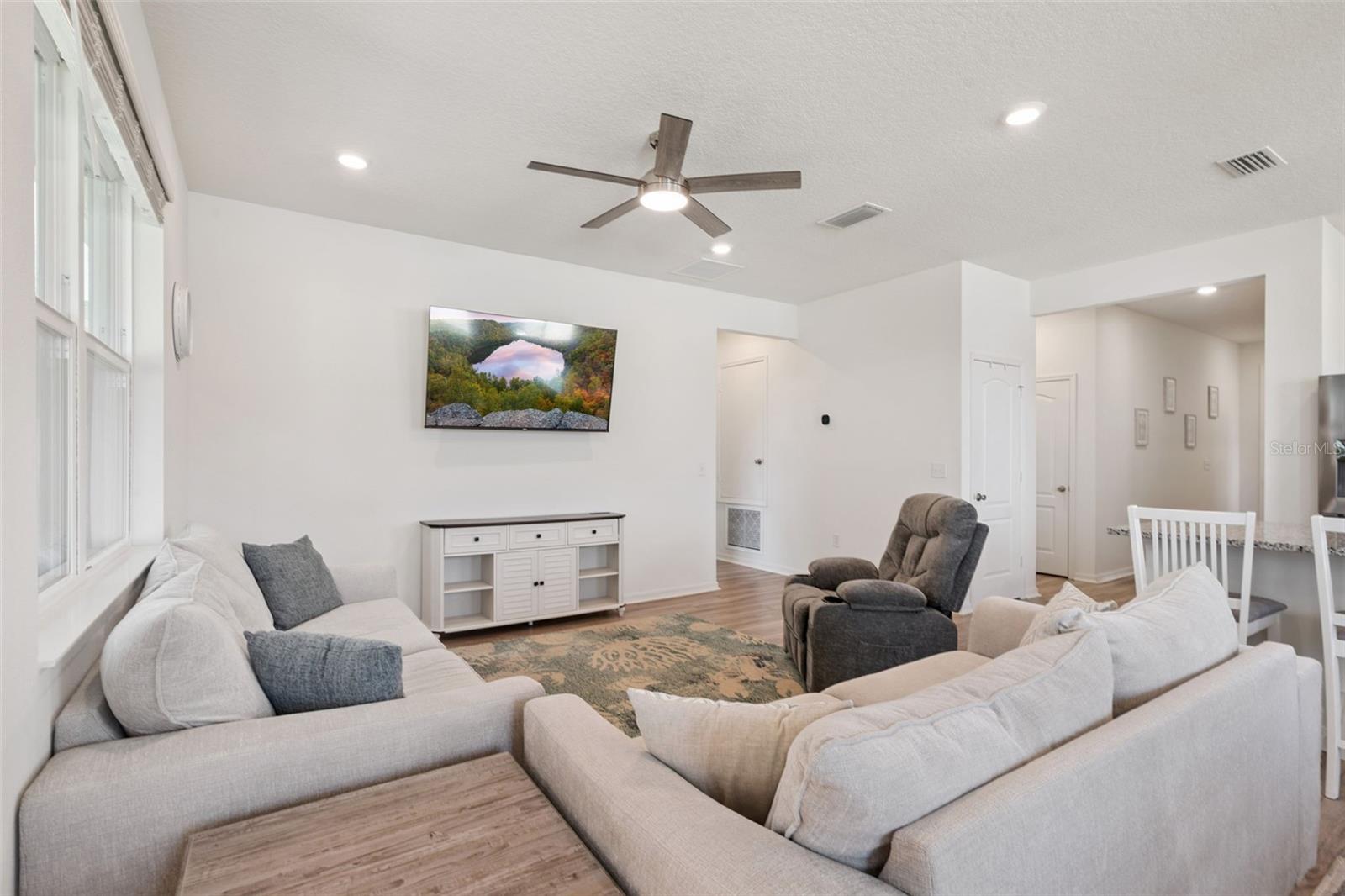 1682 LITTLELEAF BOXWOOD LOOP, MASCOTTE, FL — photo 22
