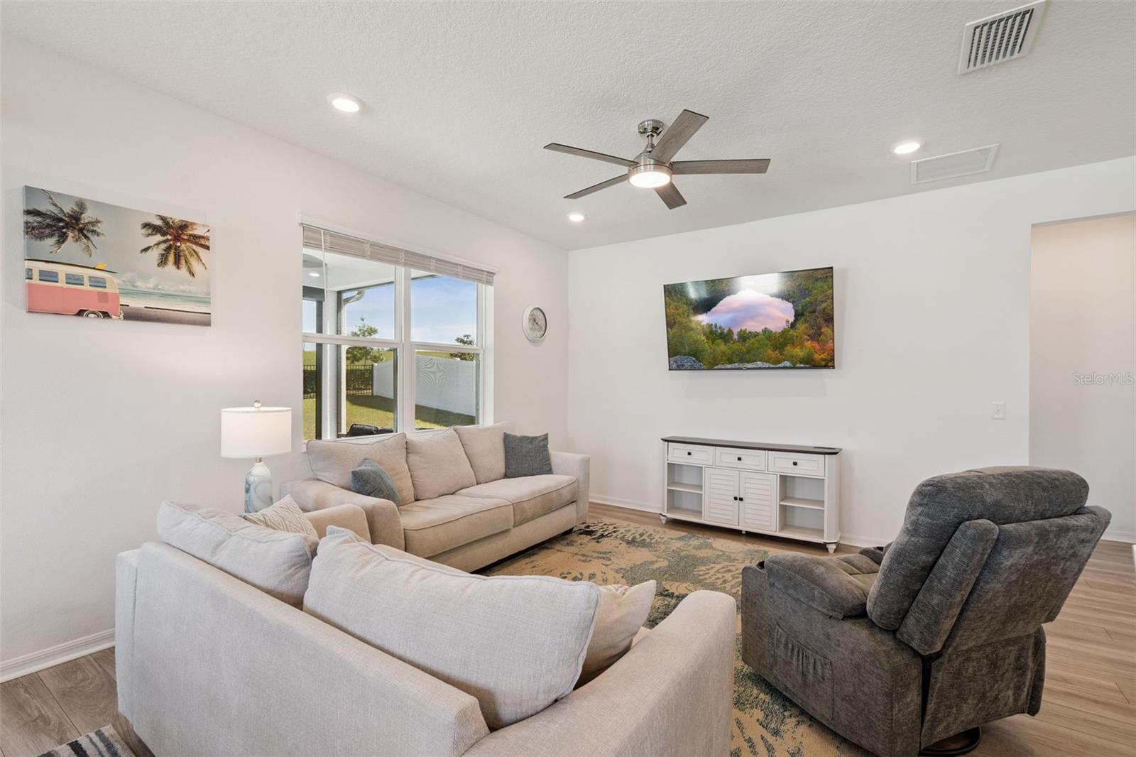 1682 LITTLELEAF BOXWOOD LOOP, MASCOTTE, FL — photo 25