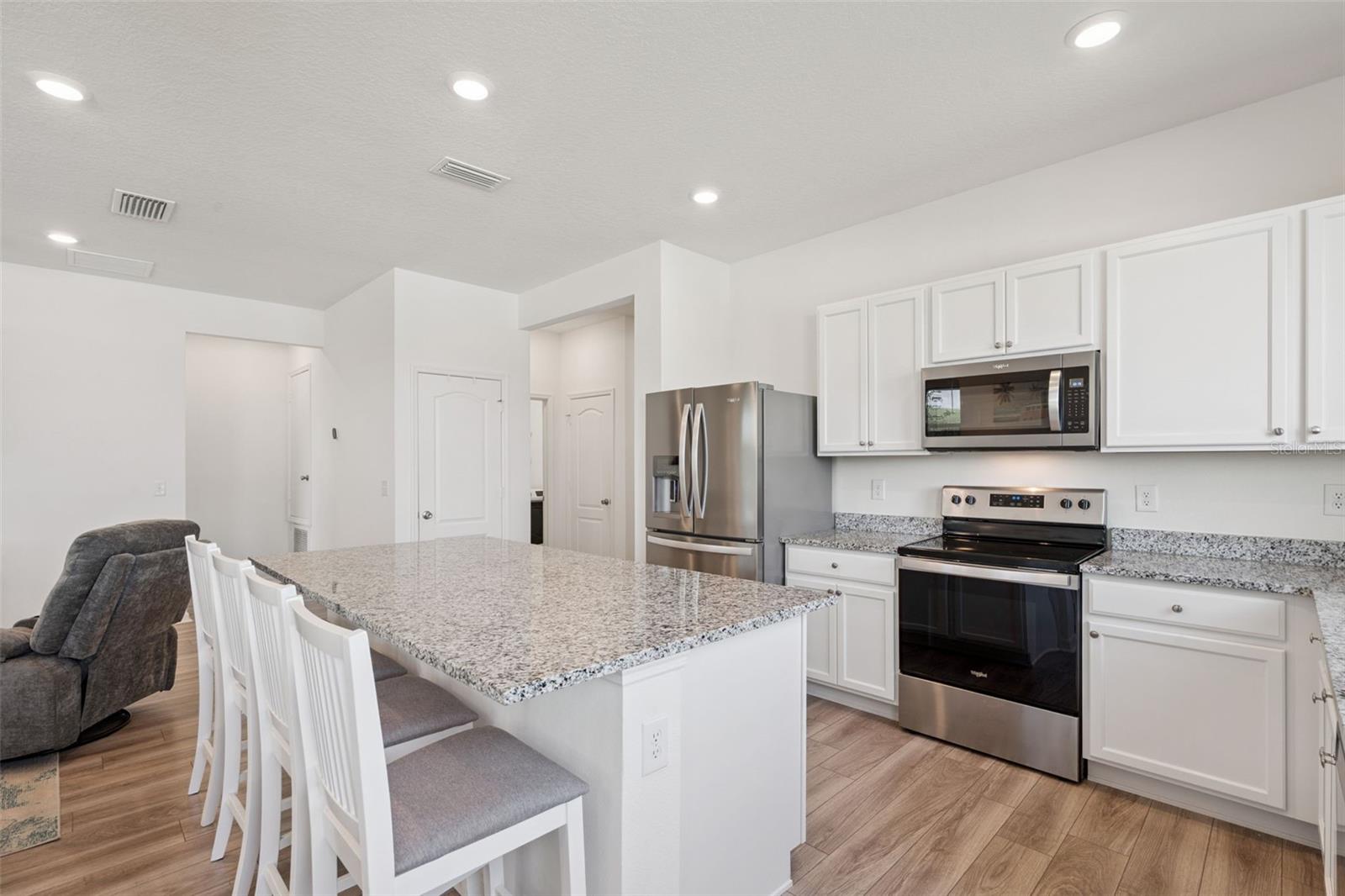 1682 LITTLELEAF BOXWOOD LOOP, MASCOTTE, FL — photo 28