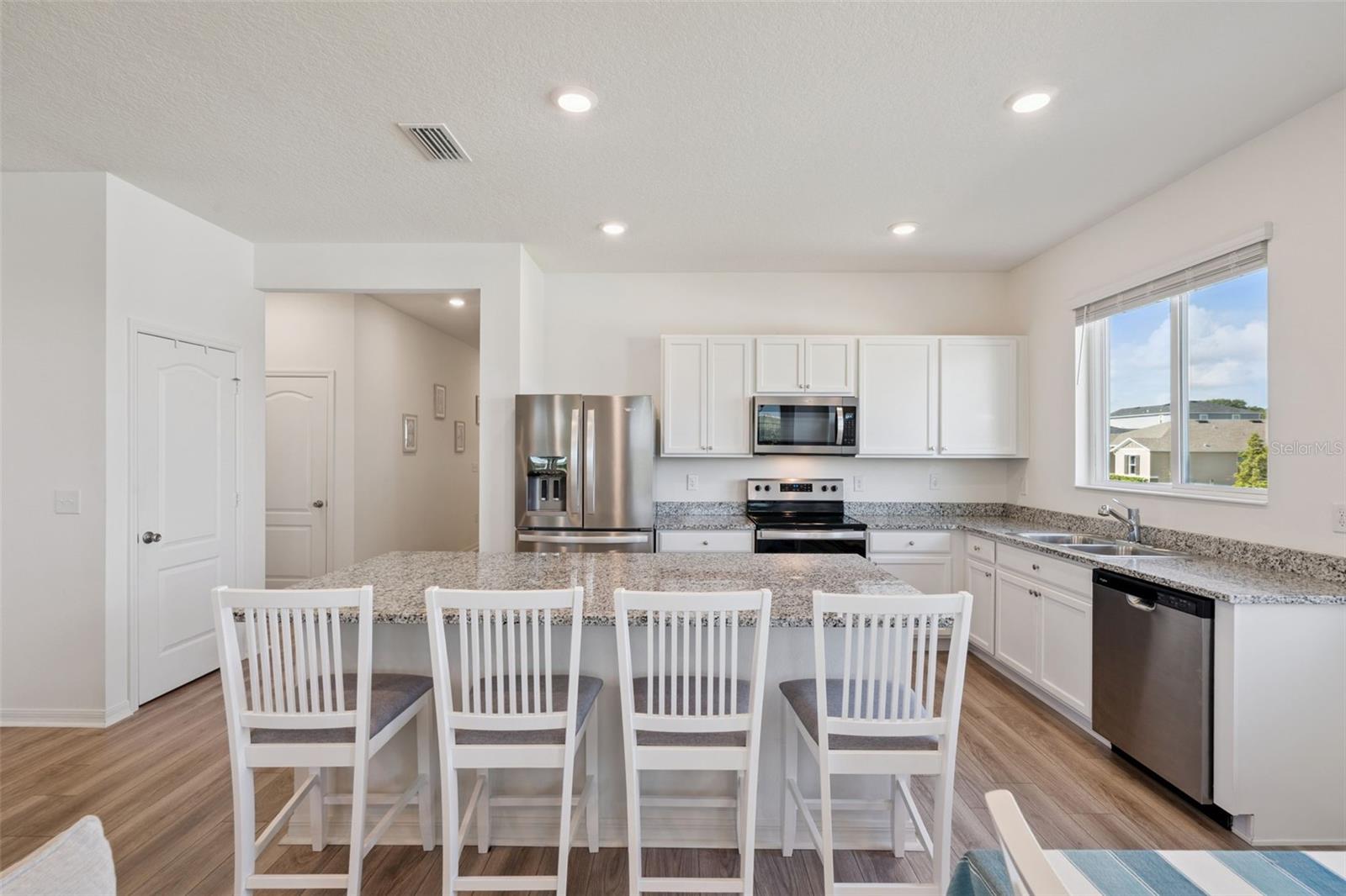 1682 LITTLELEAF BOXWOOD LOOP, MASCOTTE, FL — photo 36