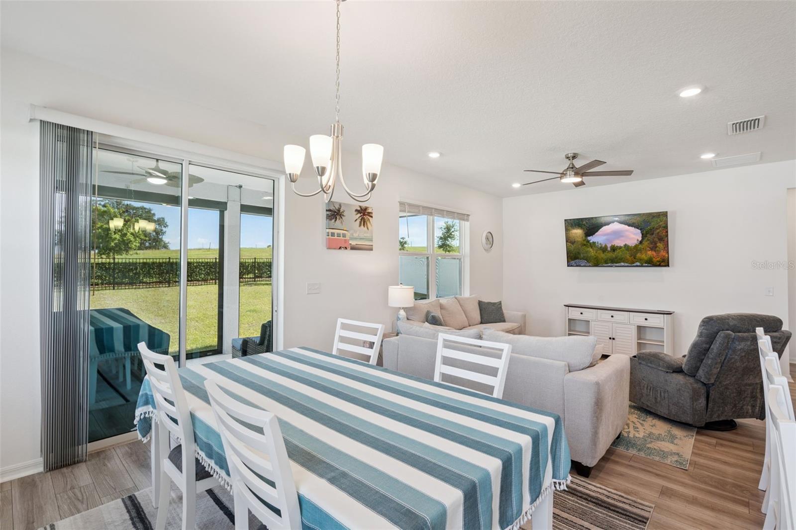 1682 LITTLELEAF BOXWOOD LOOP, MASCOTTE, FL — photo 40