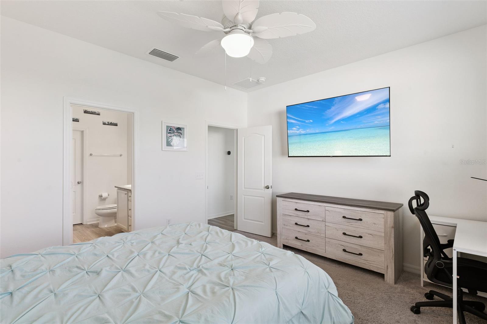 1682 LITTLELEAF BOXWOOD LOOP, MASCOTTE, FL — photo 48