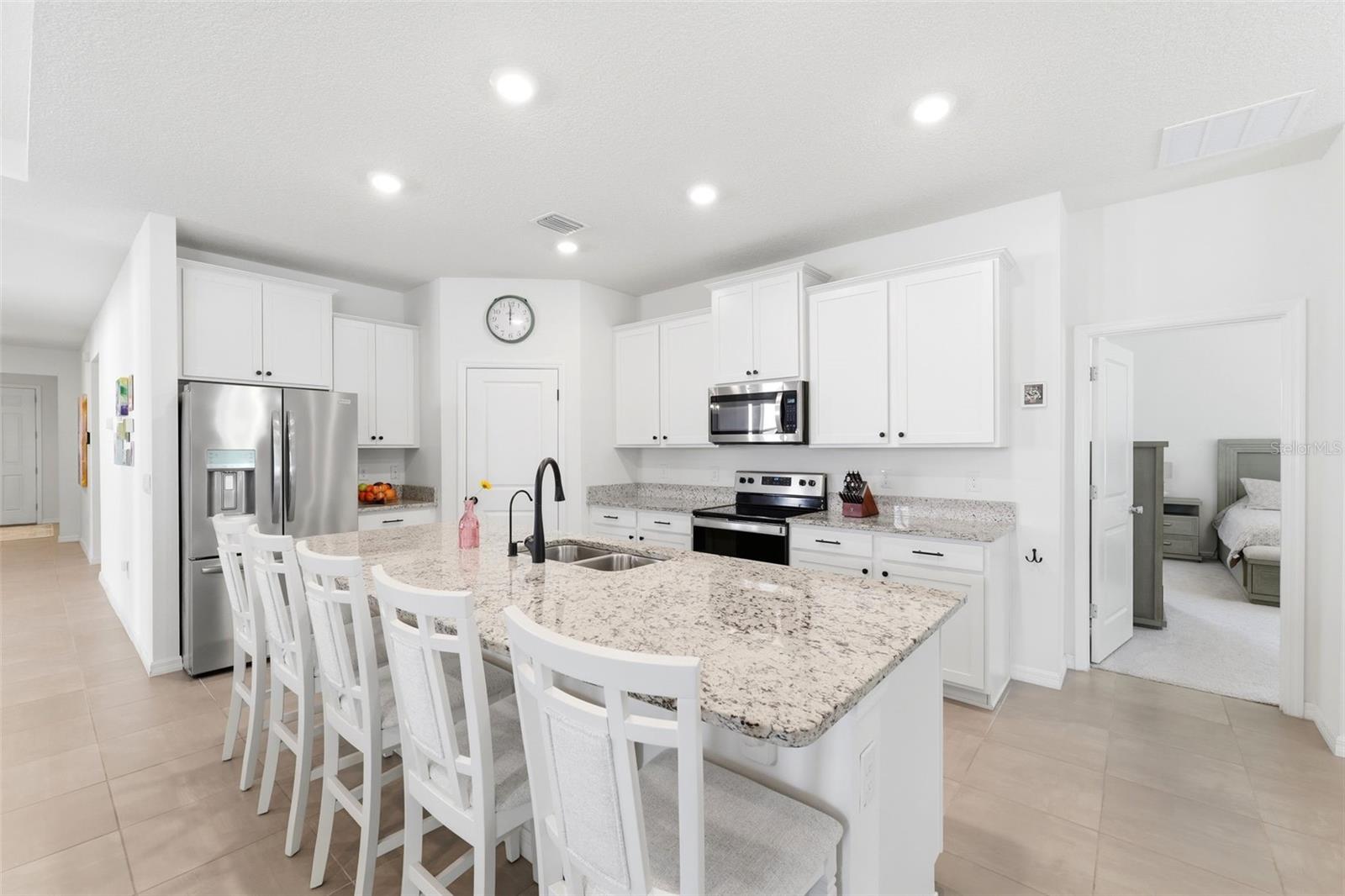 3787 AUTUMN AMBER DR, SPRING HILL, FL — photo 17