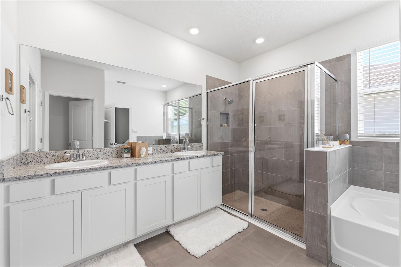 3787 AUTUMN AMBER DR, SPRING HILL, FL — photo 30