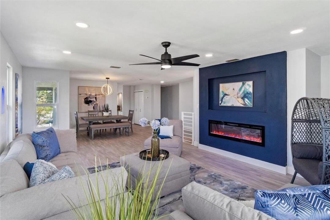 307 161ST AVE, REDINGTON BEACH, FL — photo 11