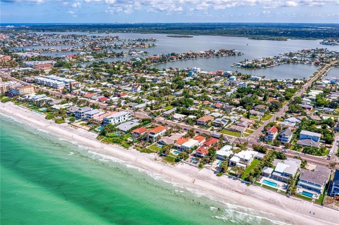 307 161ST AVE, REDINGTON BEACH, FL — photo 41