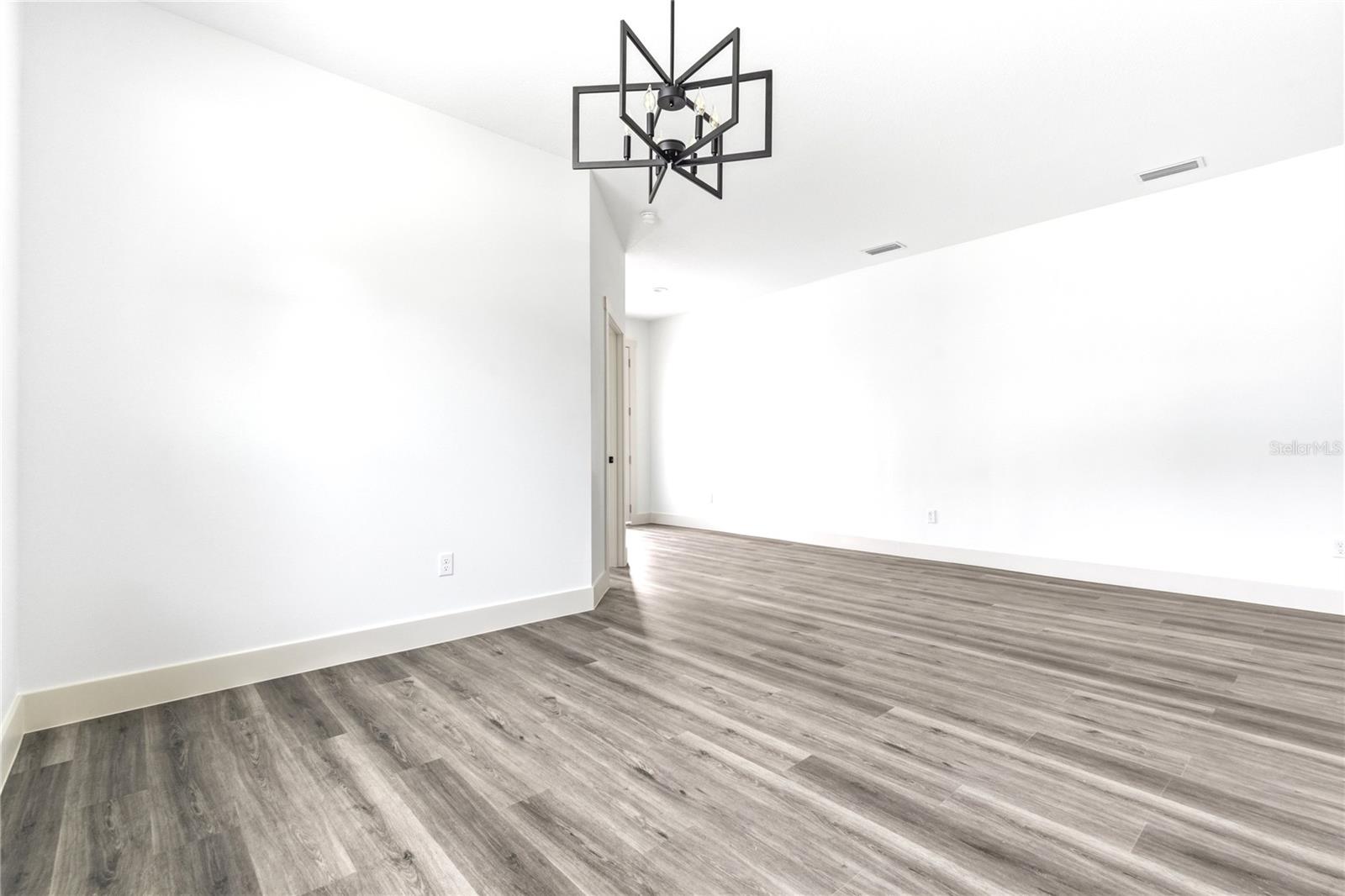 2605 S 70TH ST, TAMPA, FL — photo 11