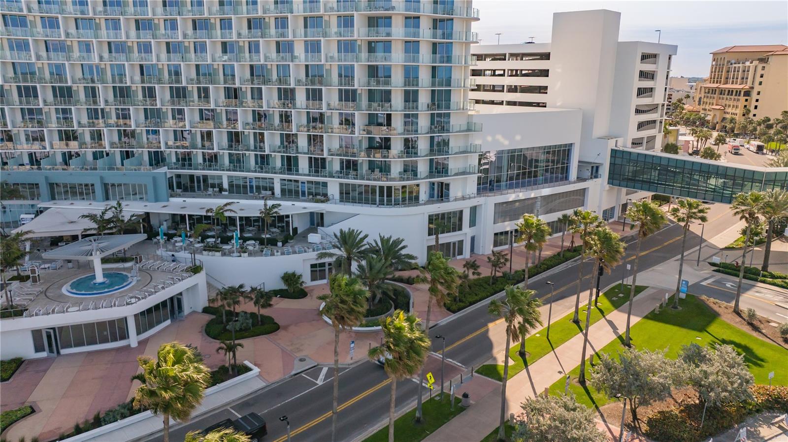 400 CORONADO DR, CLEARWATER BEACH, FL — photo 3