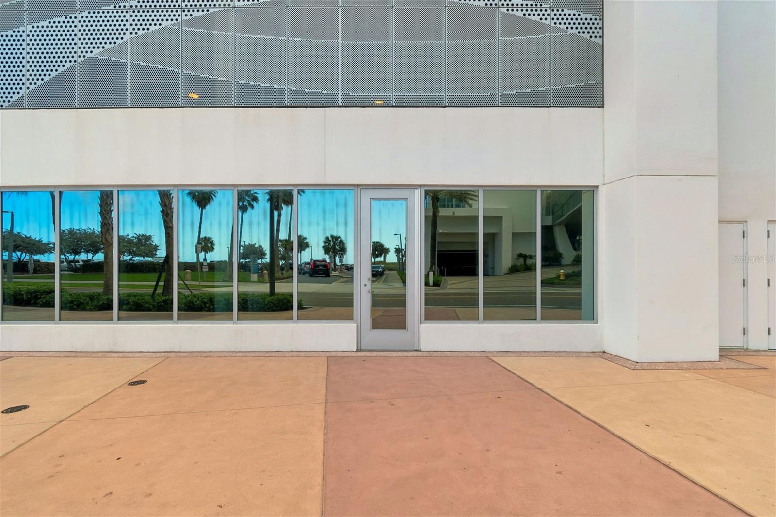 400 CORONADO DR, CLEARWATER BEACH, FL — photo 13