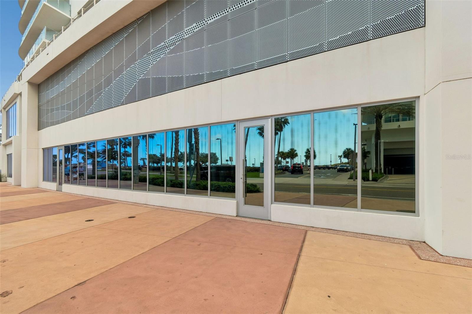 400 CORONADO DR, CLEARWATER BEACH, FL — photo 14