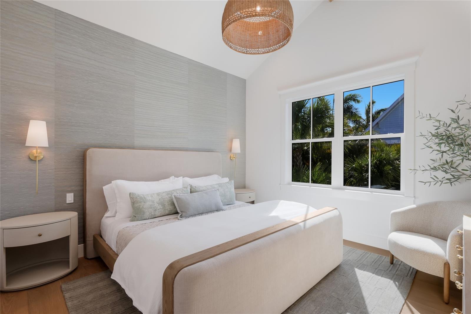 215 SYCAMORE AVE, ANNA MARIA, FL — photo 29