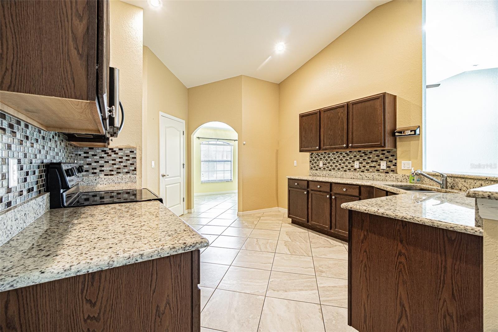 1311 EVERGREEN PARK CIR, LAKELAND, FL — photo 5