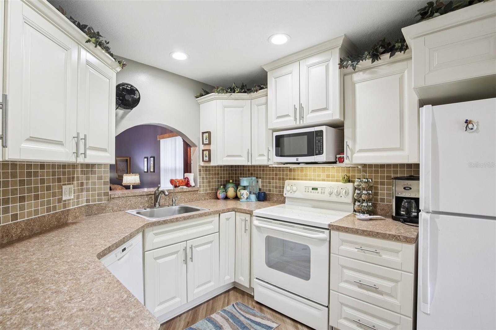 11622 COCOWOOD DR, NEW PORT RICHEY, FL — photo 10