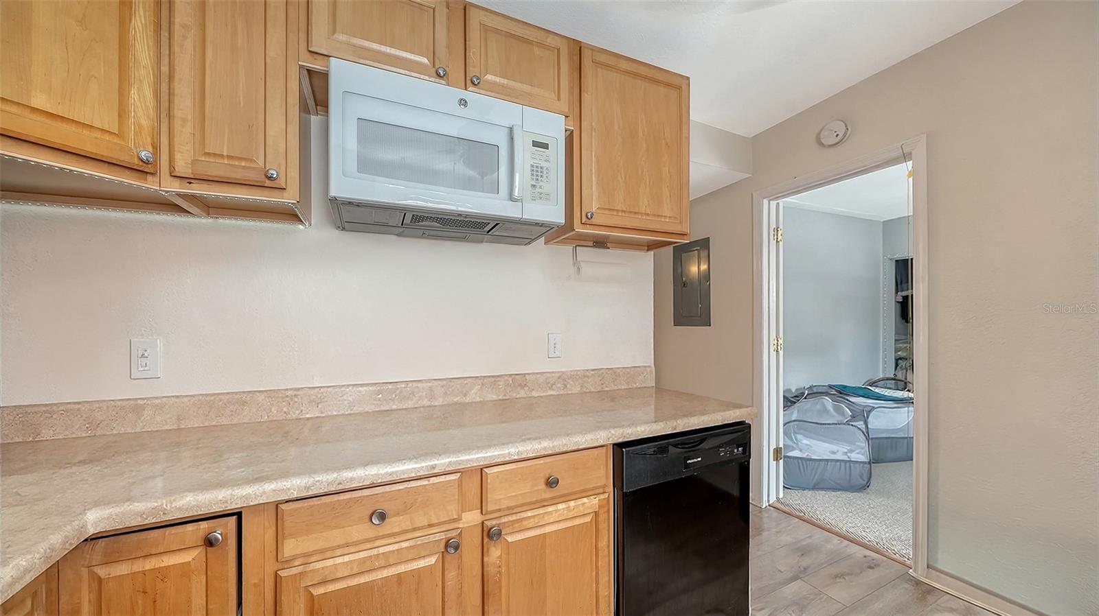 420 KUMQUAT CT, SARASOTA, FL — photo 16