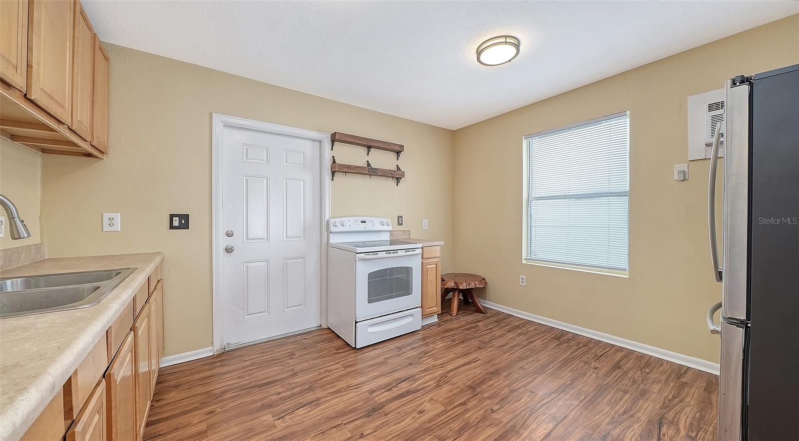 420 KUMQUAT CT, SARASOTA, FL — photo 38