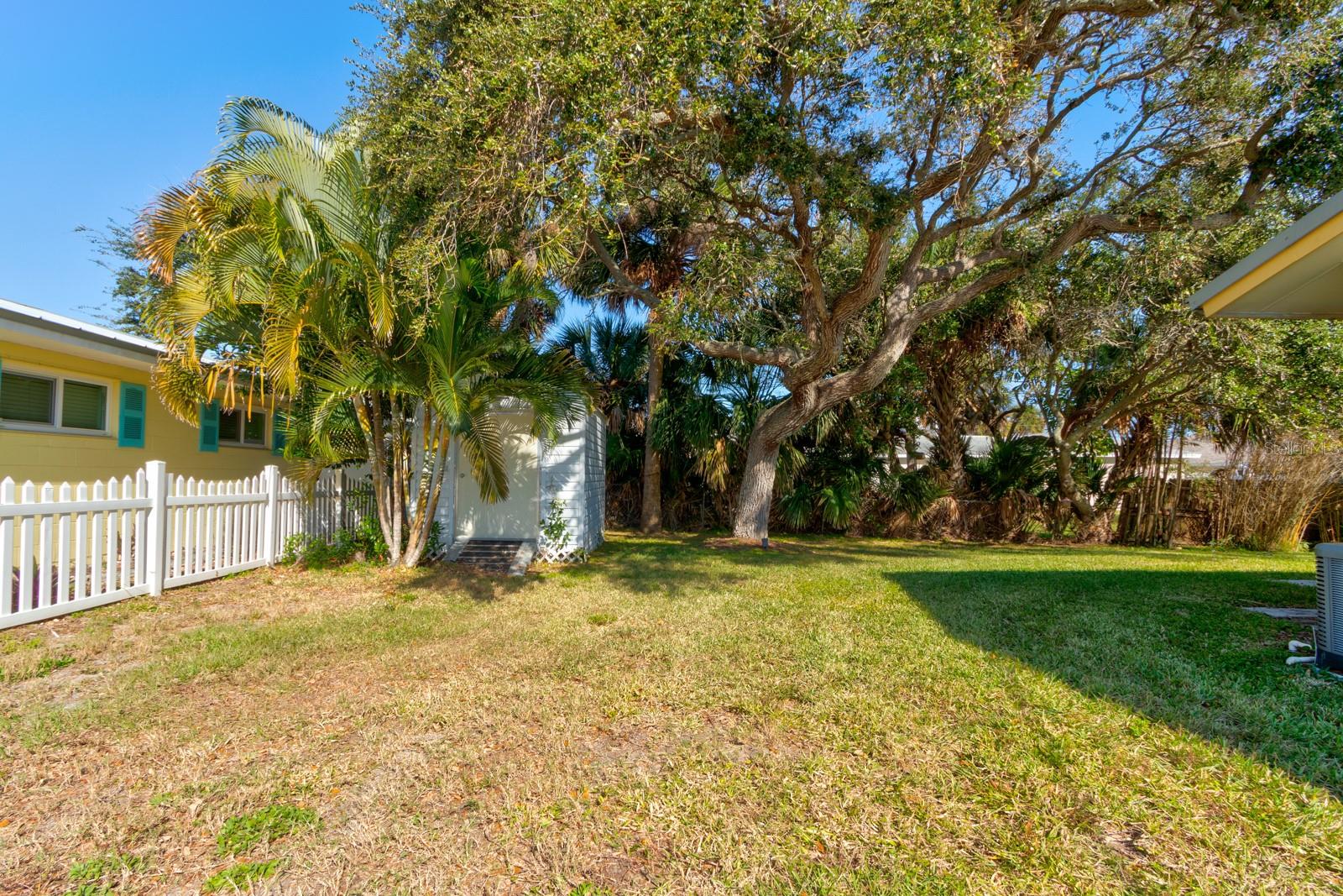712-714 OAKWOOD AVE, NEW SMYRNA BEACH, FL — photo 24