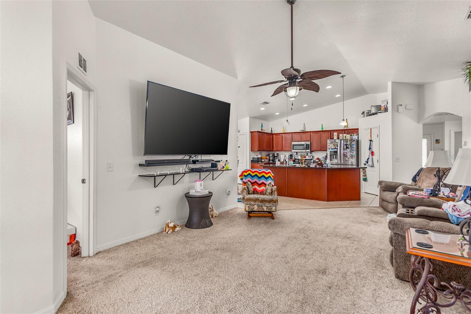 215 CAPTAIN HOOK WAY, DAVENPORT, FL — photo 3