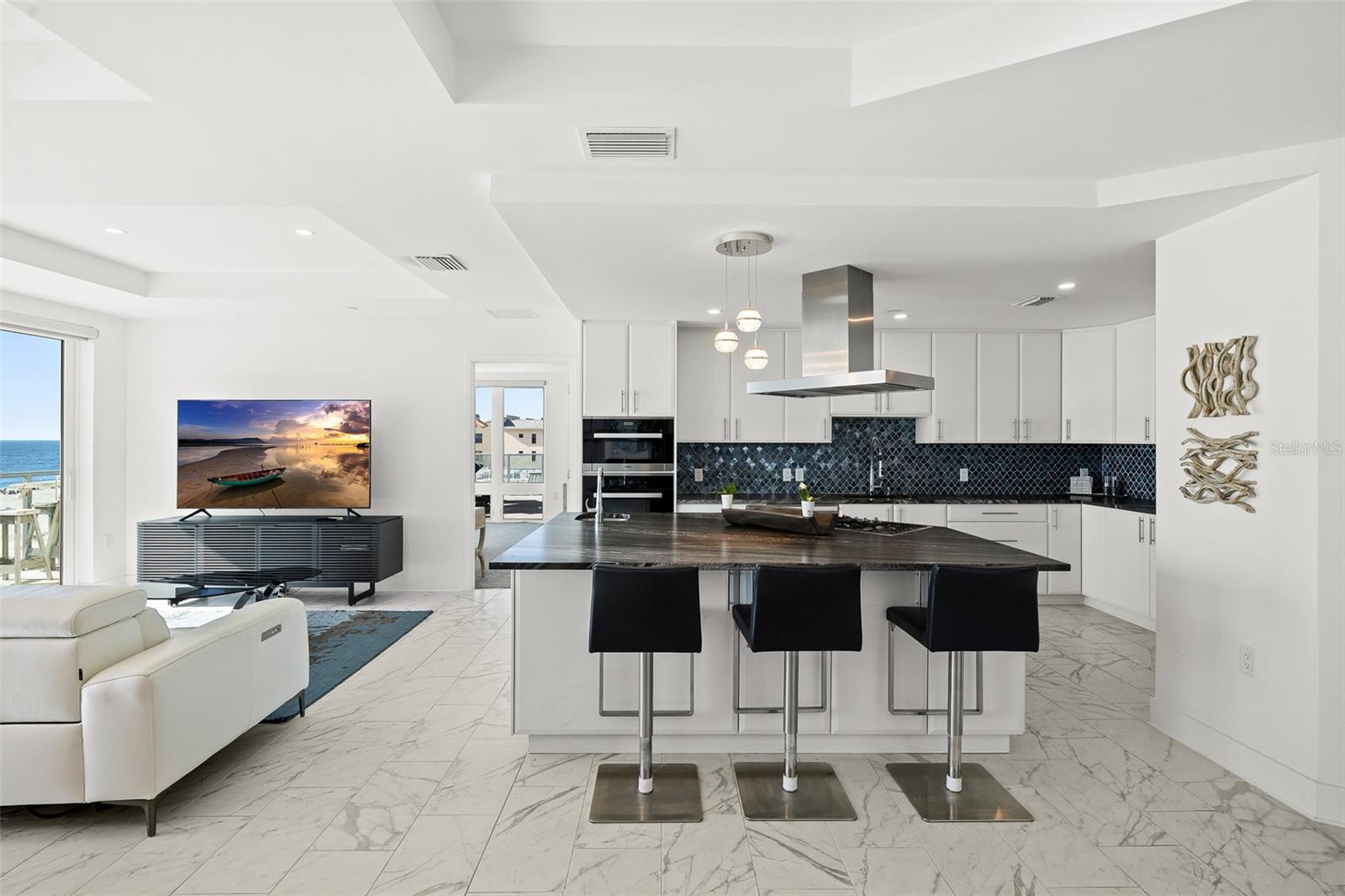 15 AVALON ST #502, CLEARWATER BEACH, FL — photo 12