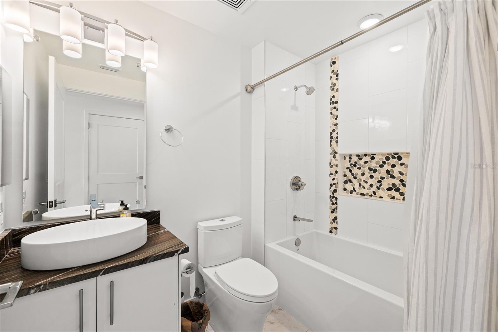 15 AVALON ST #502, CLEARWATER BEACH, FL — photo 37