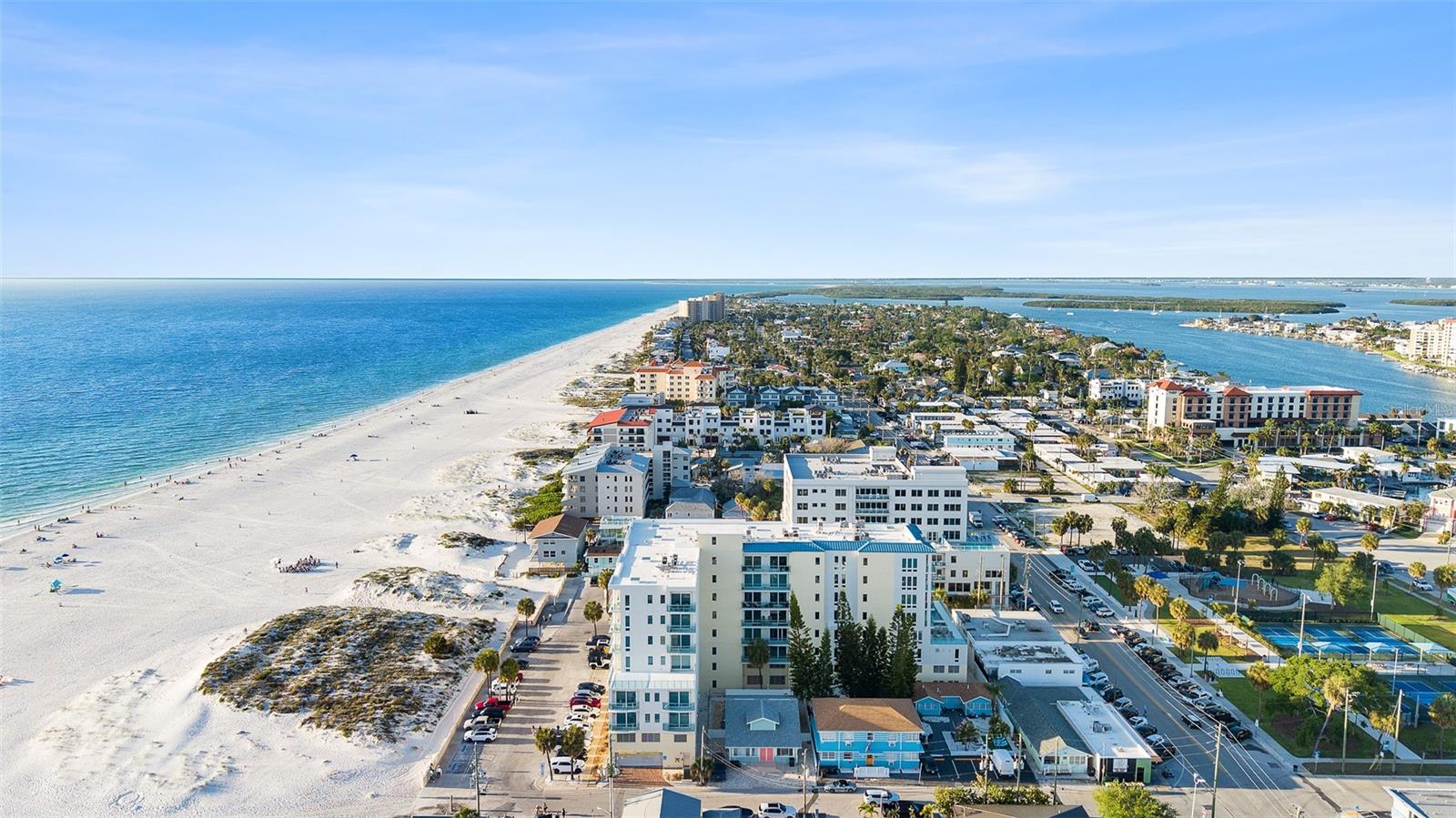 15 AVALON ST #502, CLEARWATER BEACH, FL — photo 53