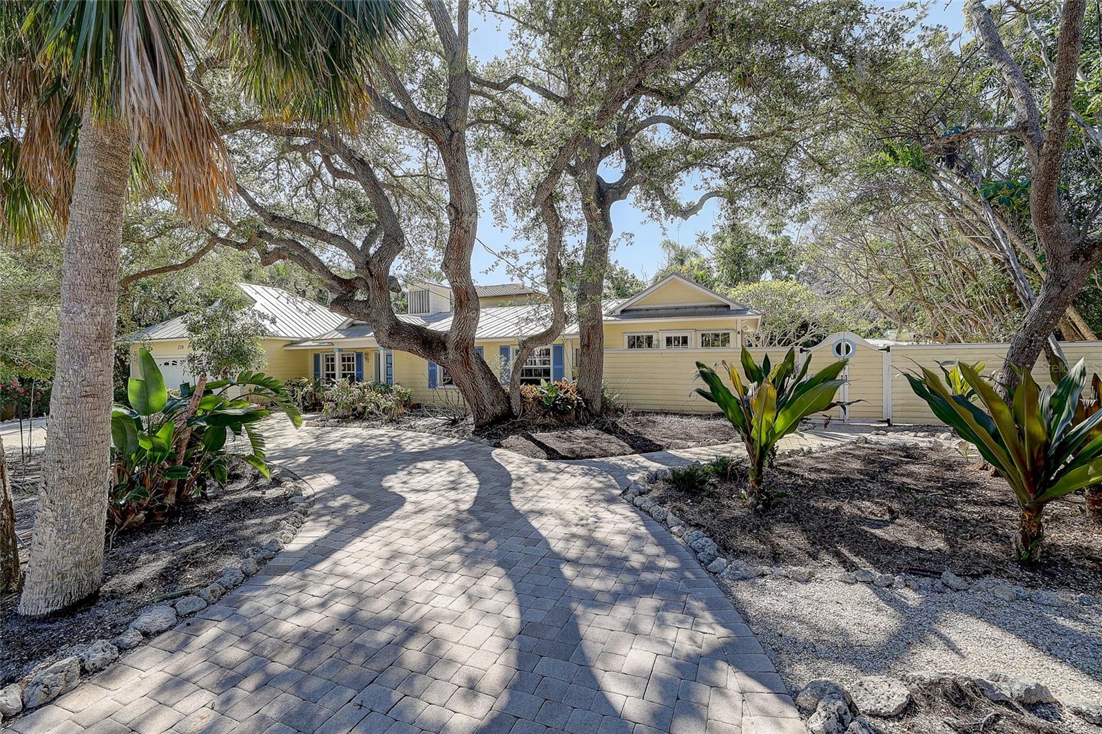 226 OGDEN ST, SARASOTA, FL — photo 46