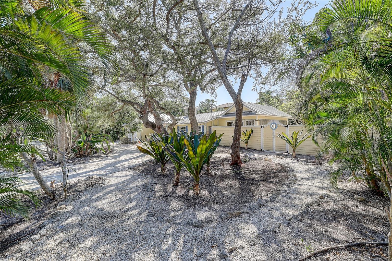 226 OGDEN ST, SARASOTA, FL — photo 47