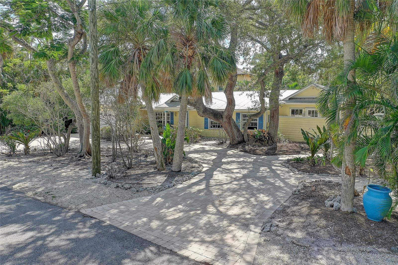226 OGDEN ST, SARASOTA, FL — photo 49