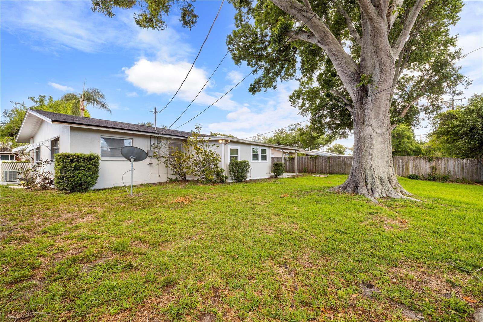 1820 PATLIN CIR N, LARGO, FL — photo 37