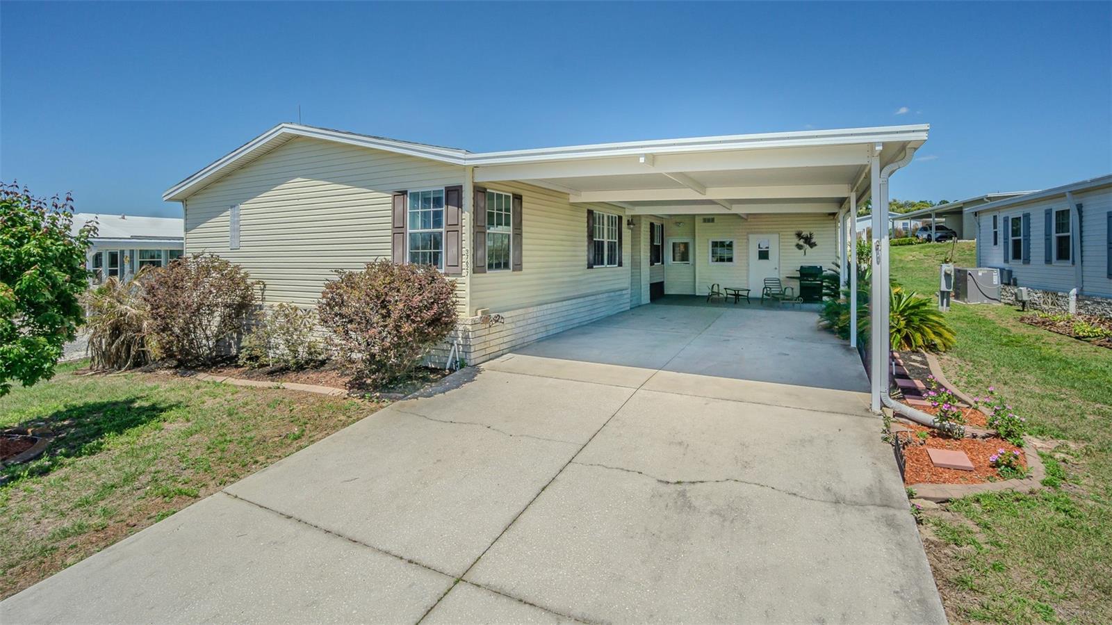 37627 LORENA AVE, ZEPHYRHILLS, FL — photo 11