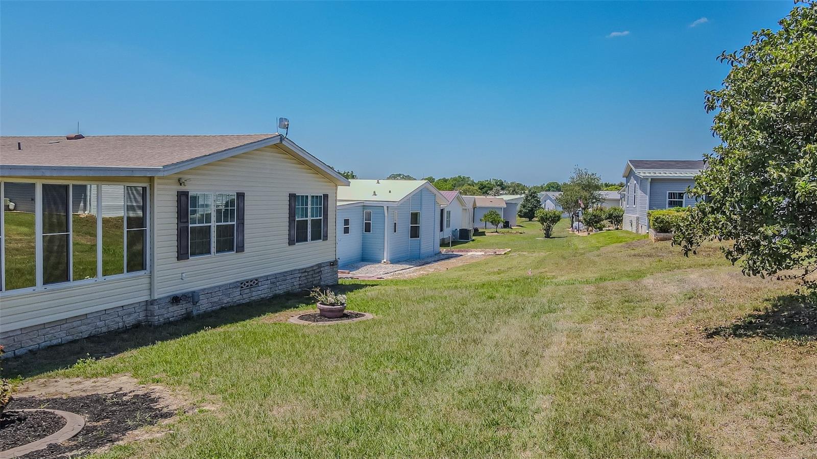 37627 LORENA AVE, ZEPHYRHILLS, FL — photo 34