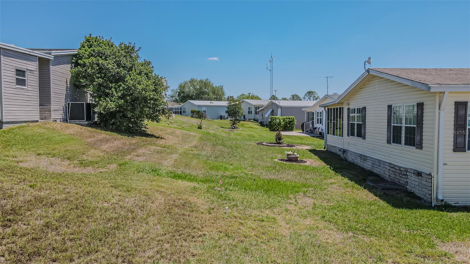 37627 LORENA AVE, ZEPHYRHILLS, FL — photo 35