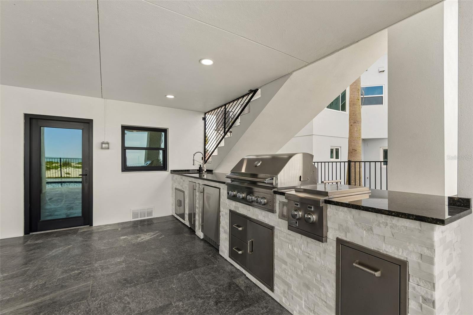 930 ELDORADO AVE, CLEARWATER BEACH, FL — photo 77