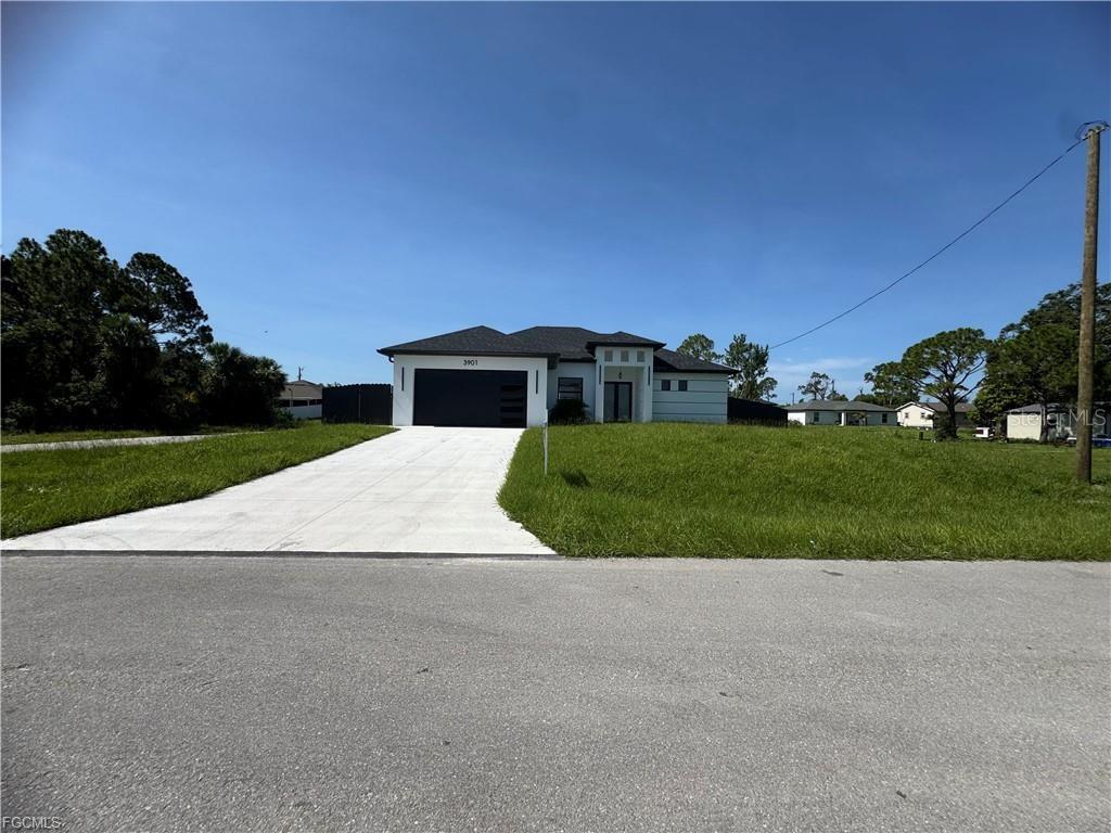 3901 3RD ST SW, LEHIGH ACRES, FL — photo 2