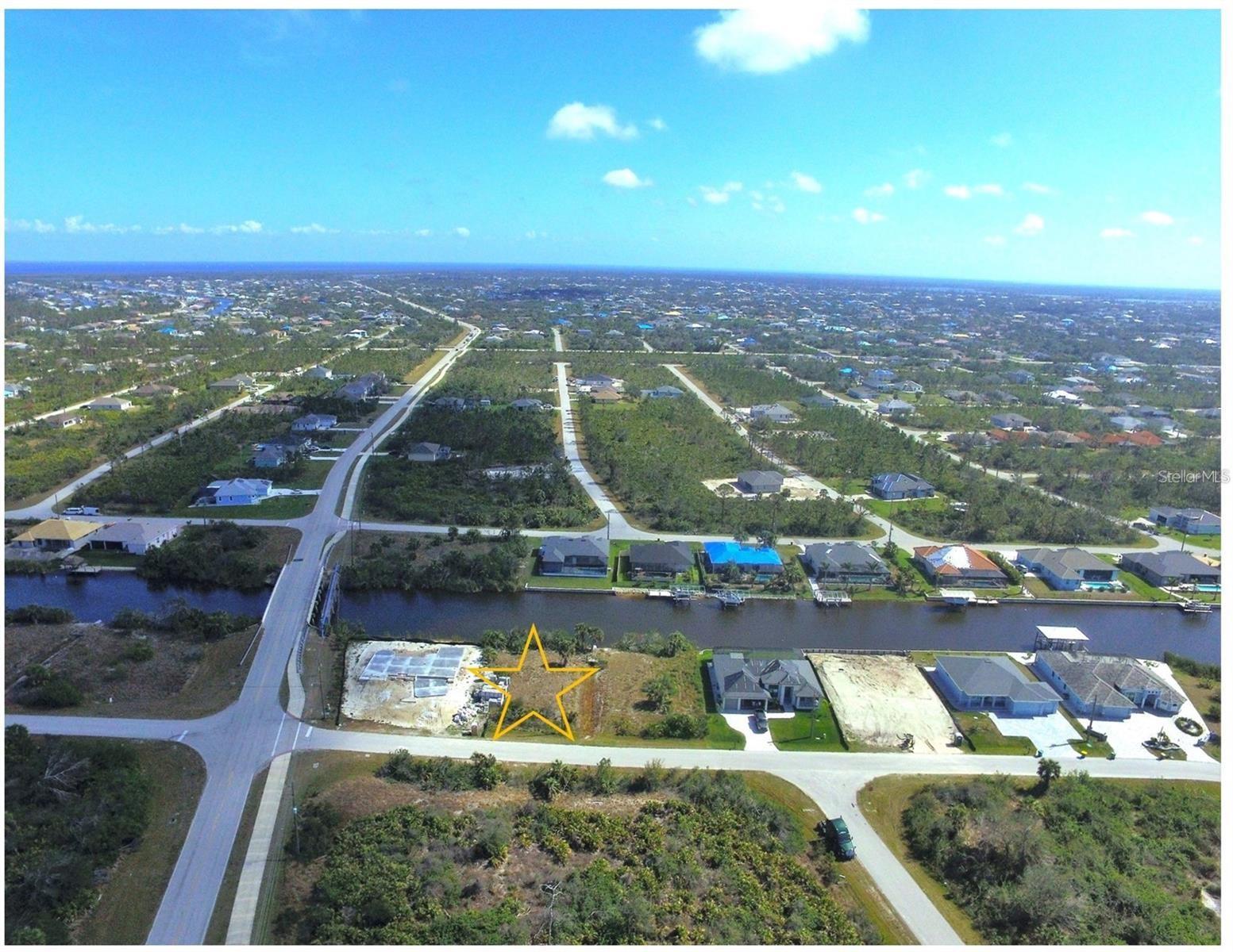 8618 SANTA CRUZ DR, PORT CHARLOTTE, FL