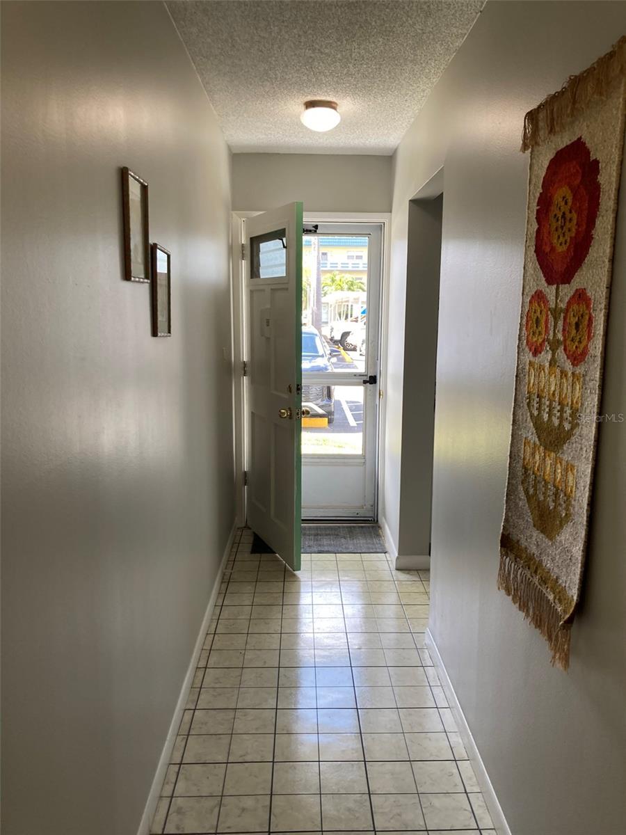 5660 80TH ST N #B107, ST PETERSBURG, FL — photo 2