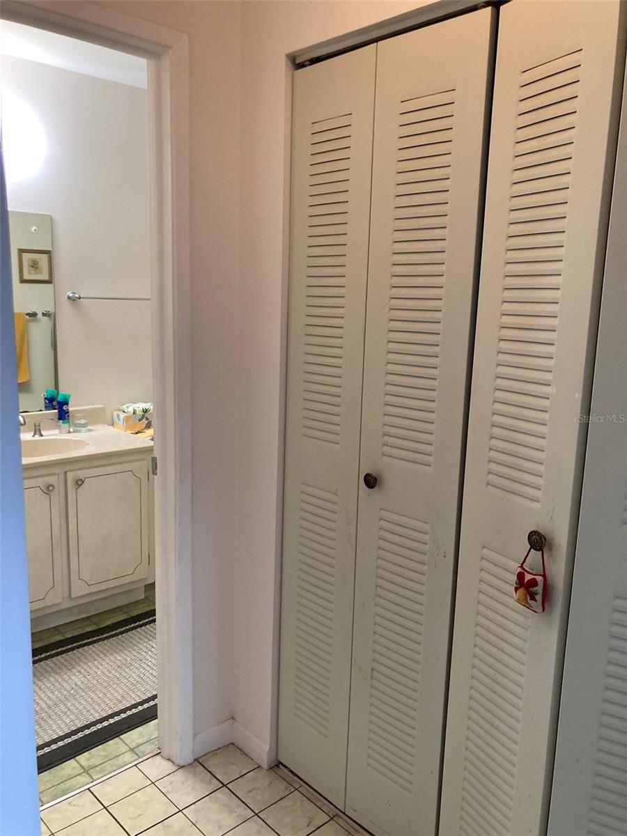 5660 80TH ST N #B107, ST PETERSBURG, FL — photo 24