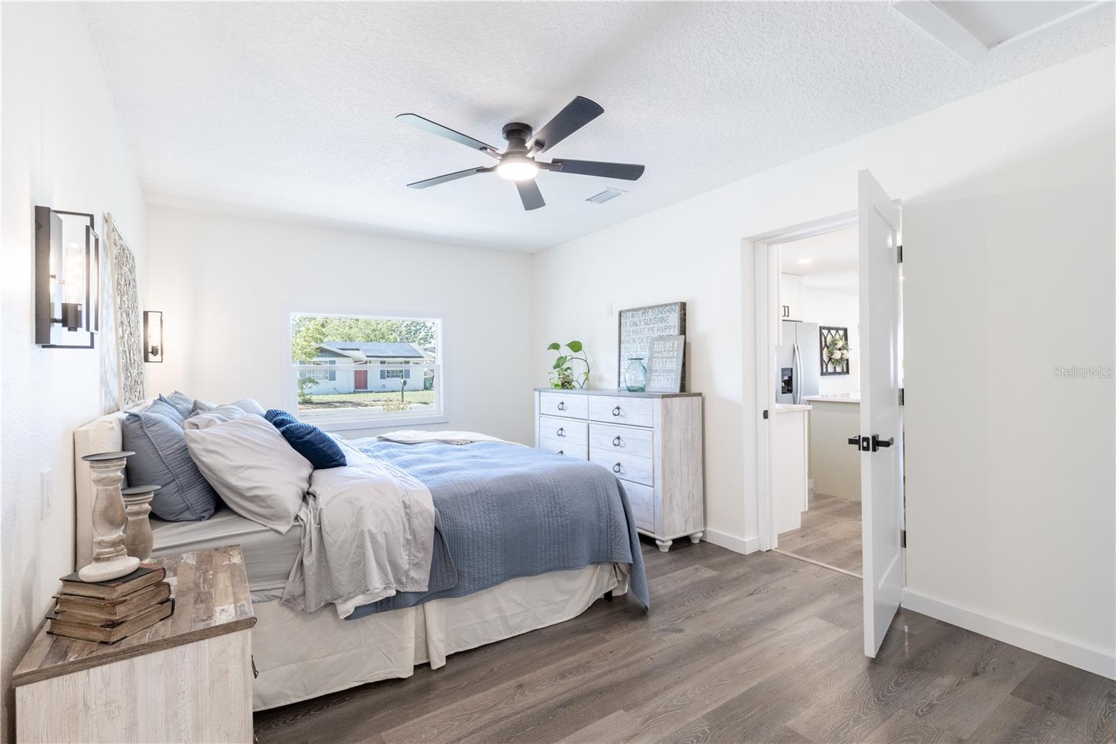 1201 SHERMAN AVE, TAVARES, FL — photo 20