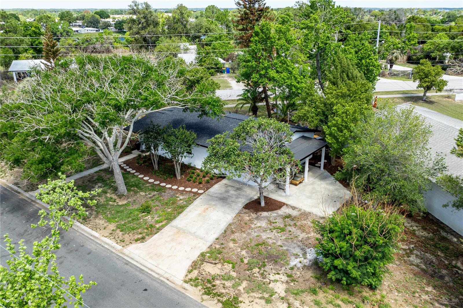 1201 SHERMAN AVE, TAVARES, FL — photo 52
