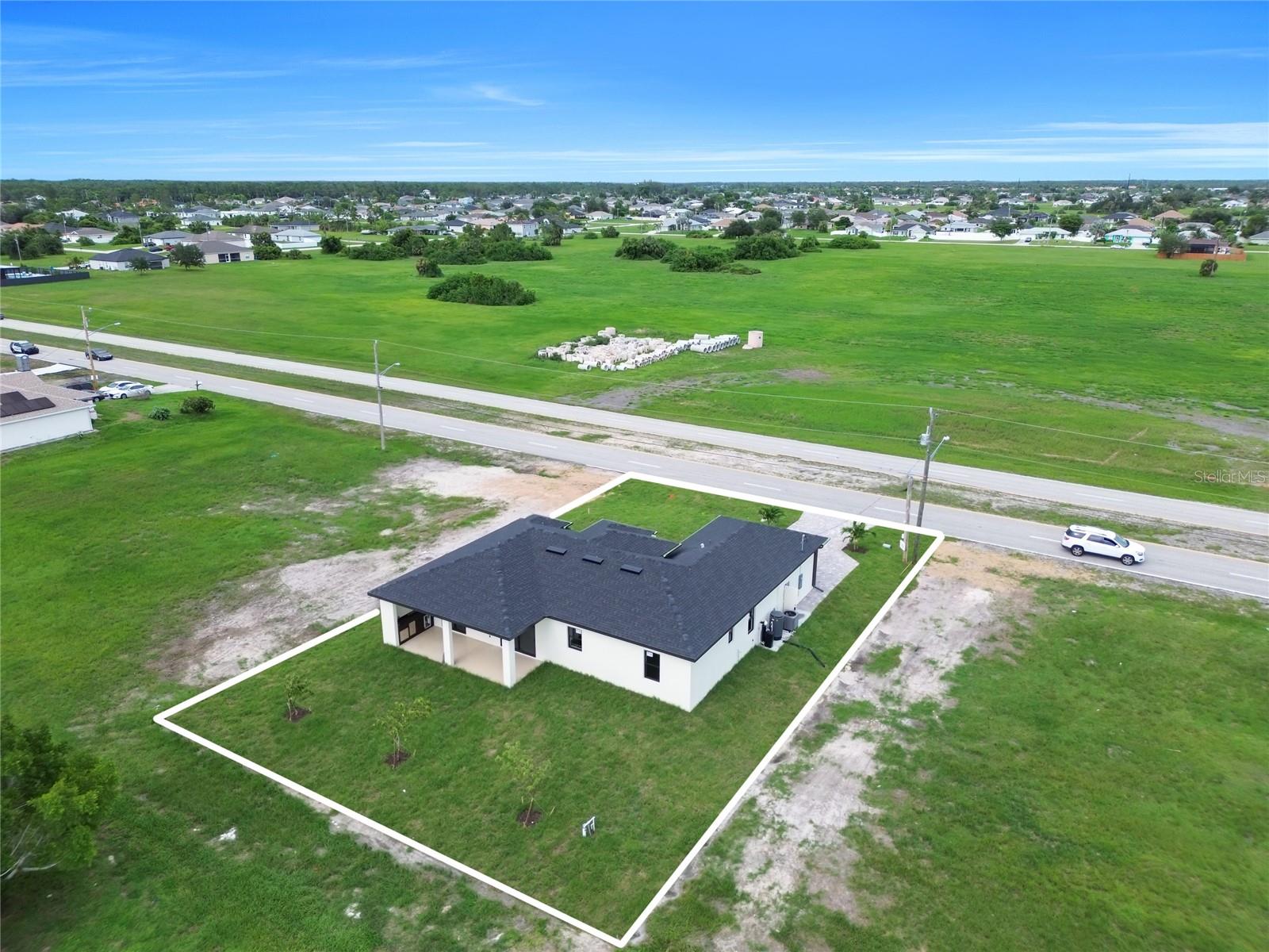 2720 SANTA BARBARA BLVD N, CAPE CORAL, FL — photo 2