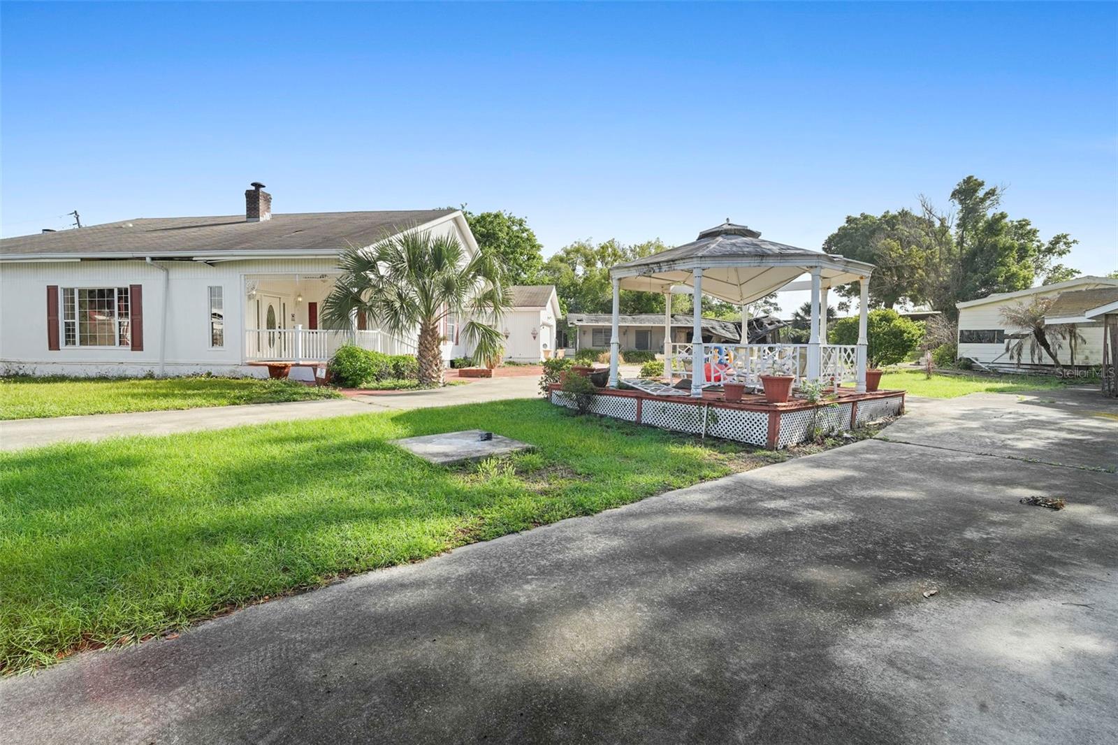 227 S HAWTHORNE AVE, APOPKA, FL — photo 5