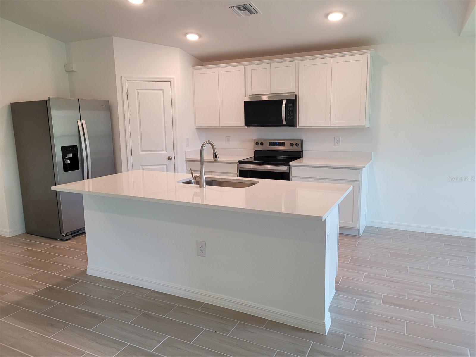 11383 BAGGOT AVE, ENGLEWOOD, FL — photo 13