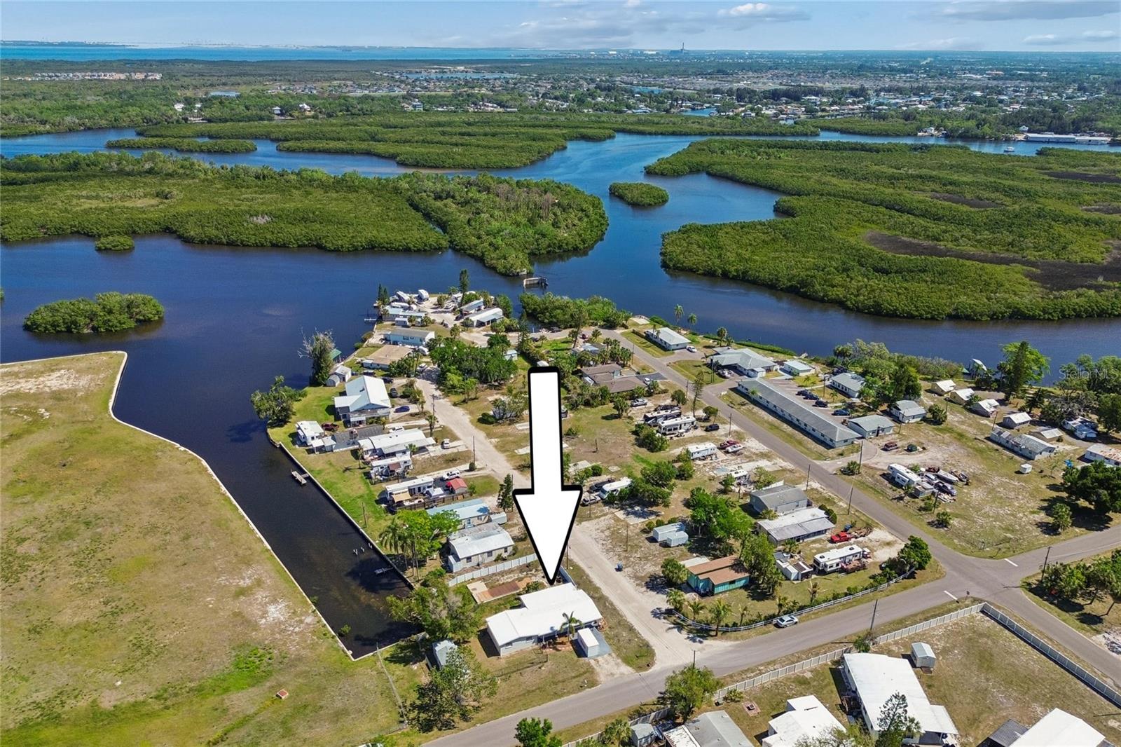 1130 SWEENEY DR, RUSKIN, FL