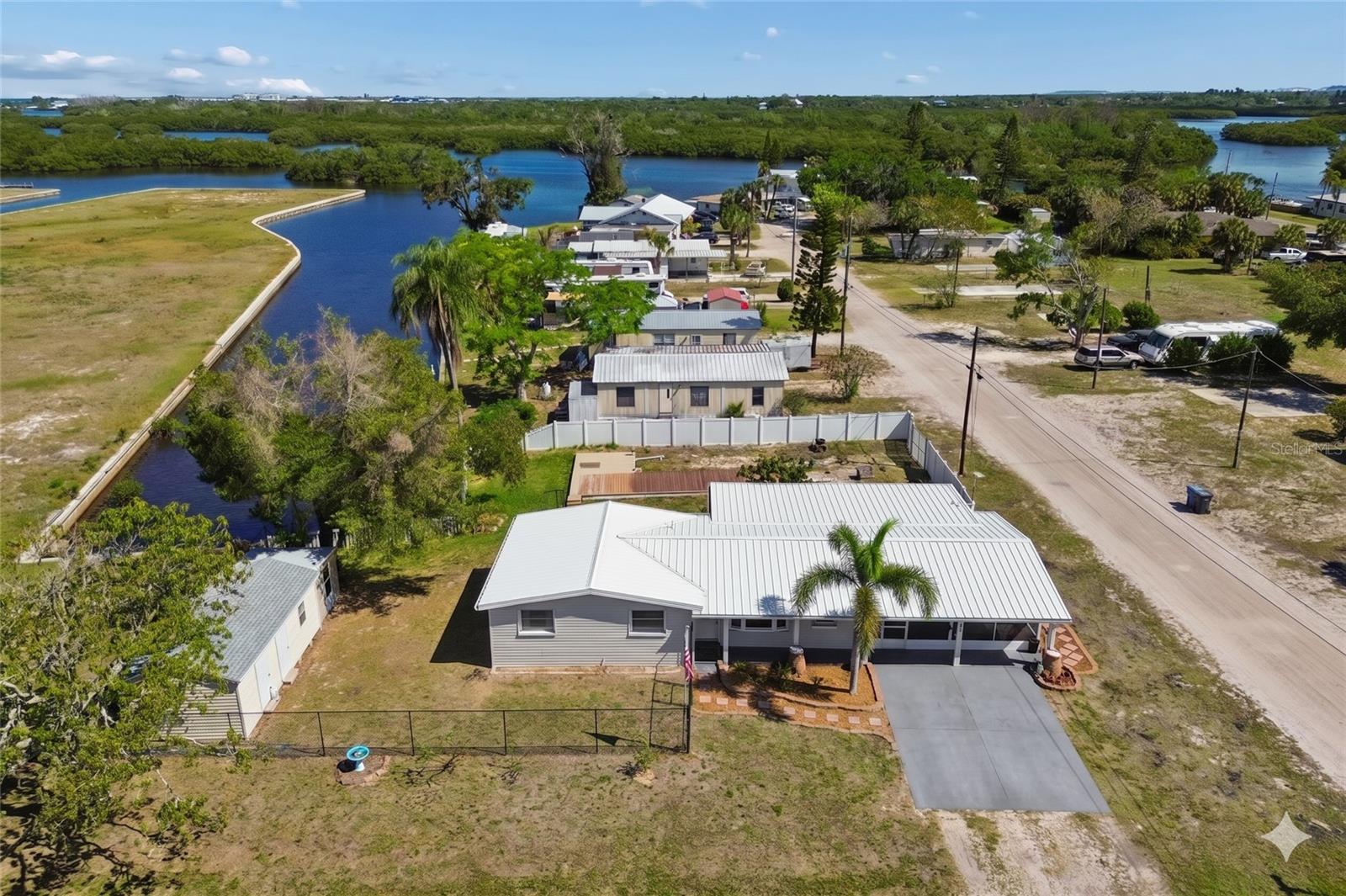 1130 SWEENEY DR, RUSKIN, FL — photo 36