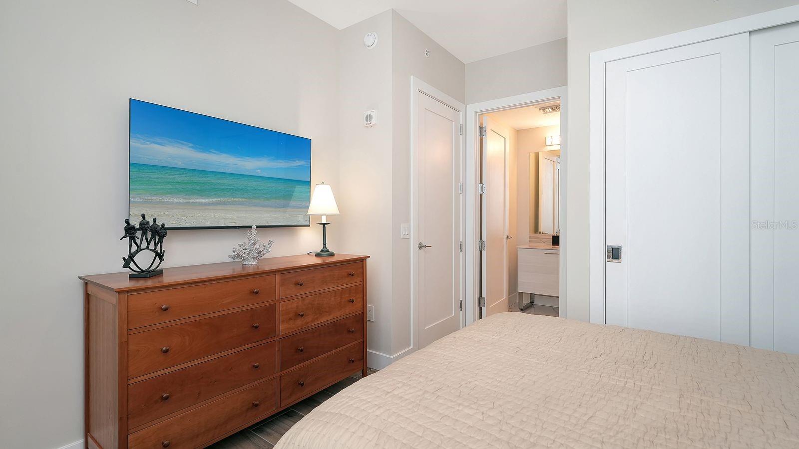 1155 N GULFSTREAM AVE #401, SARASOTA, FL — photo 56