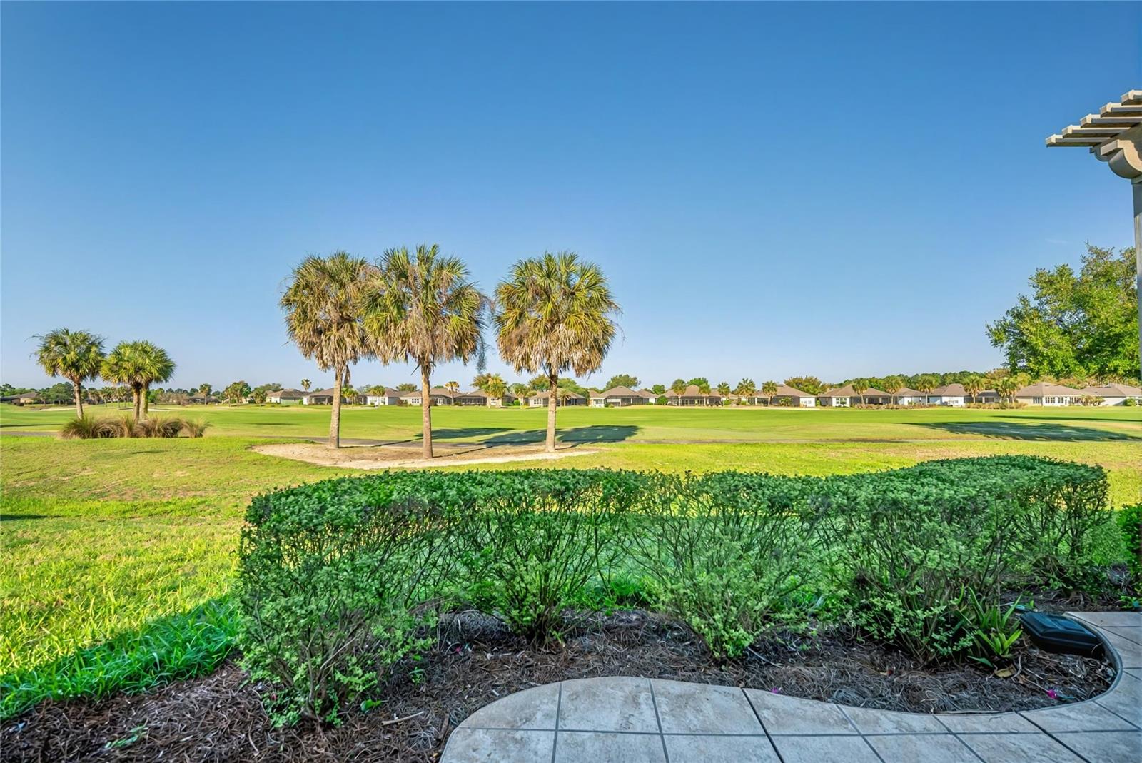 9565 SW 70TH LOOP, OCALA, FL — photo 2