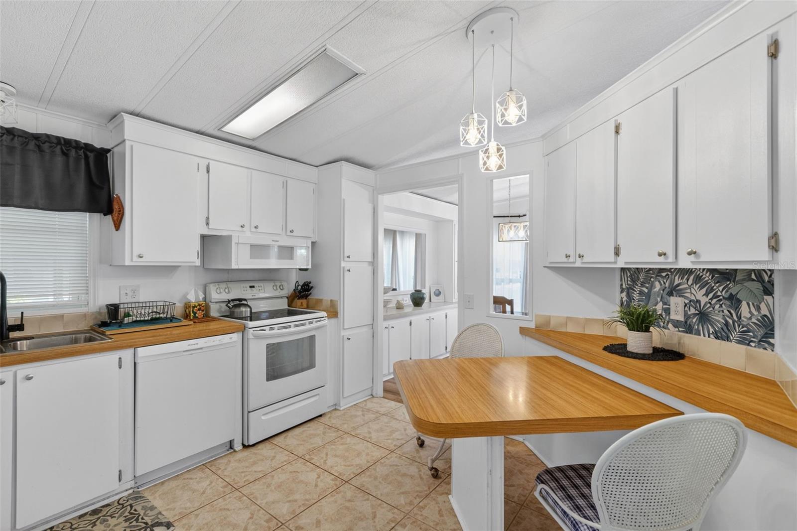 485 LOMA LINDA, NORTH PORT, FL — photo 4