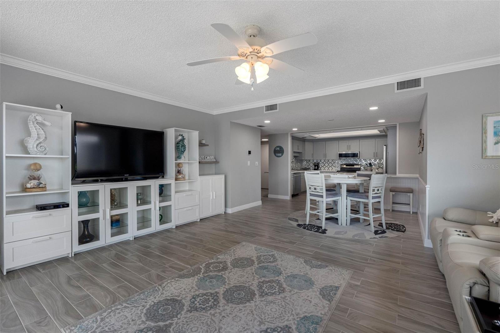 1501 GULF BLVD #102, CLEARWATER BEACH, FL — photo 21
