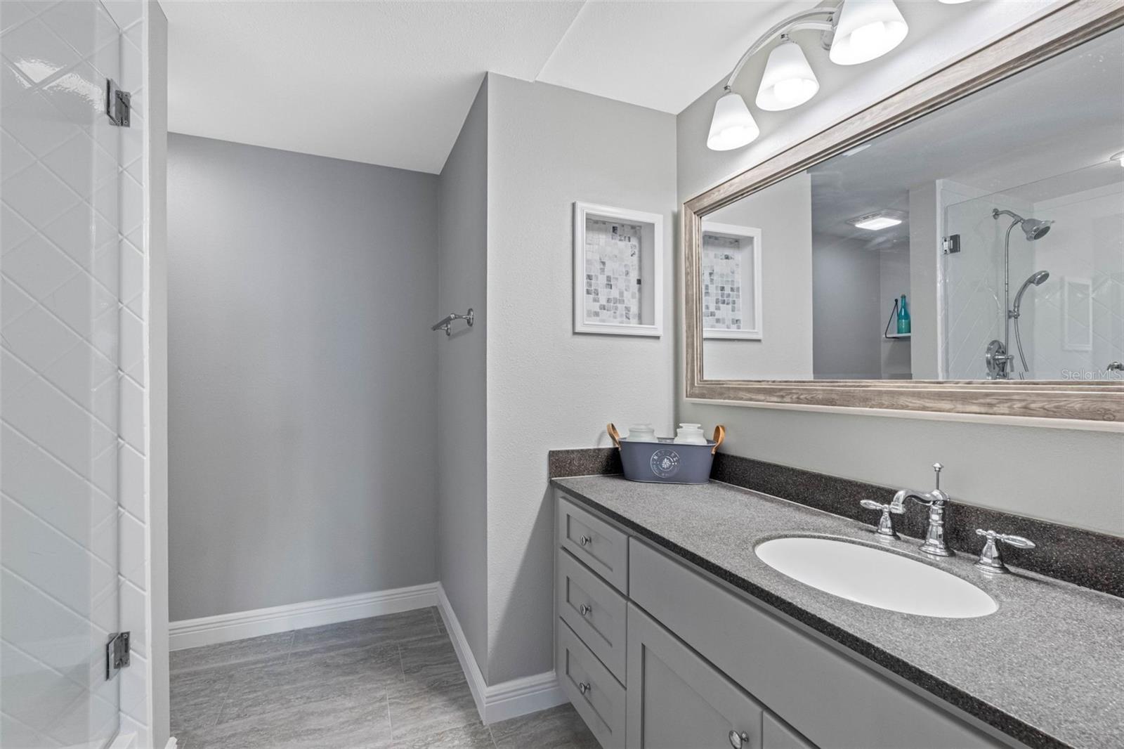 1501 GULF BLVD #102, CLEARWATER BEACH, FL — photo 35