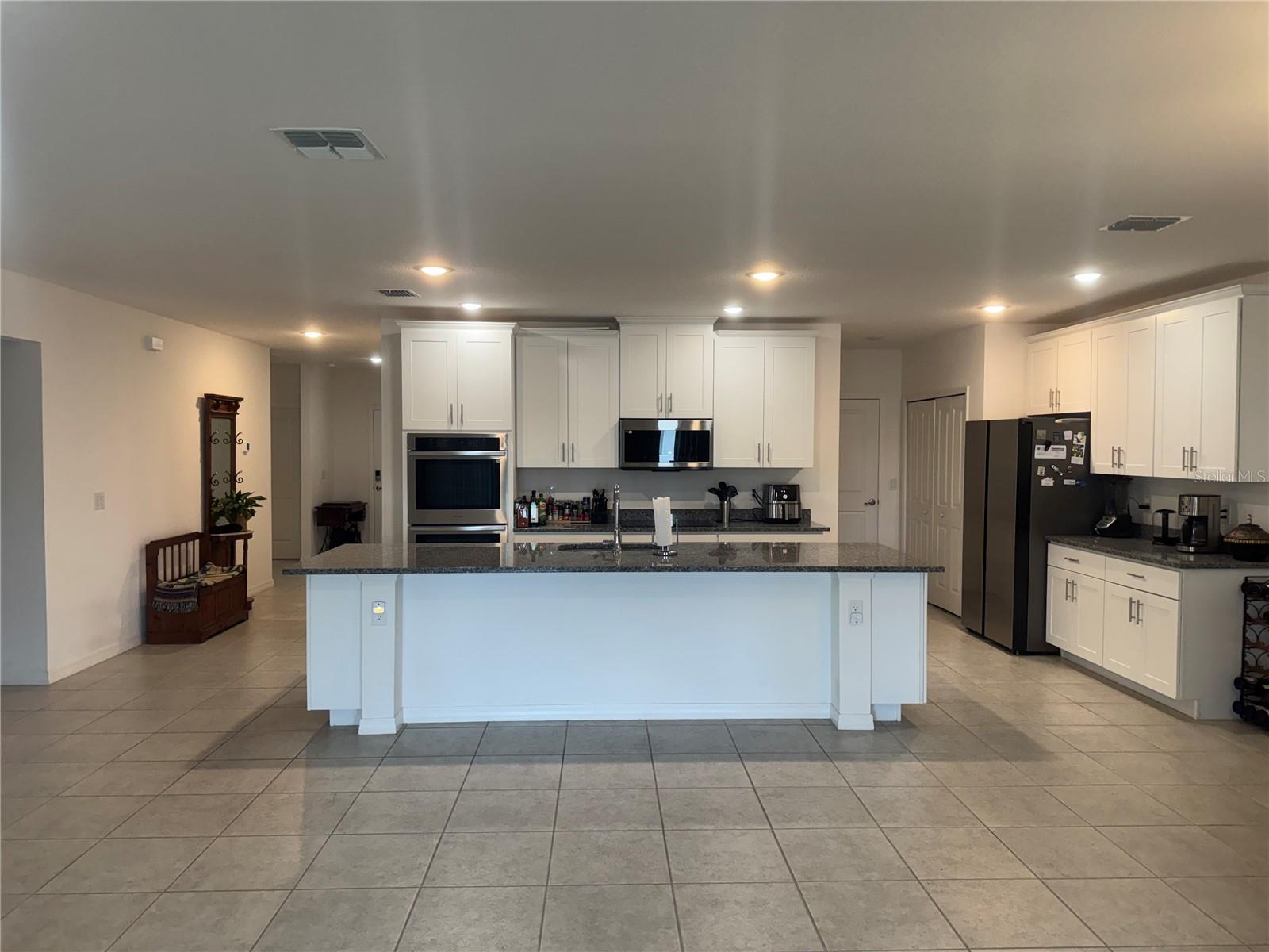 6615 RHYTHM DR, MASCOTTE, FL — photo 5